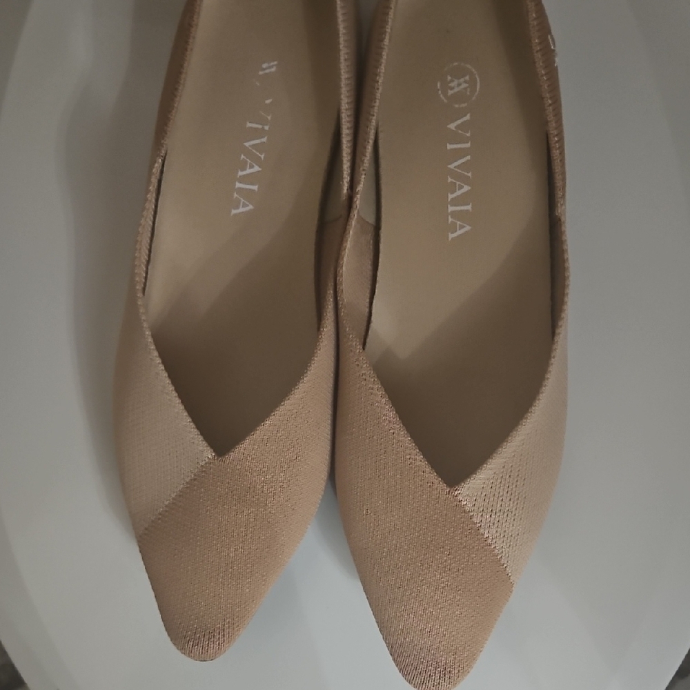 VIVAIA Women's Tan Flats 7.5